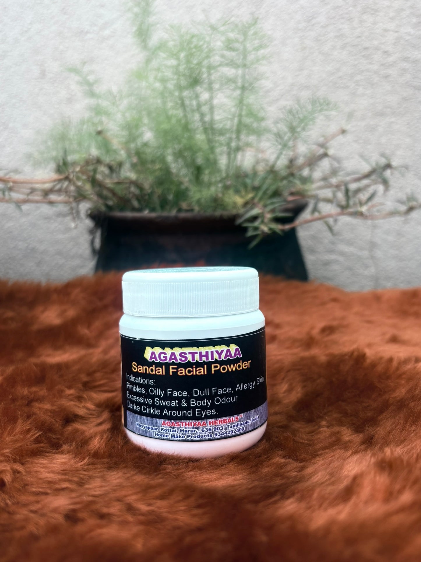 Sandal Facial powder (சந்தன பவுடர்)